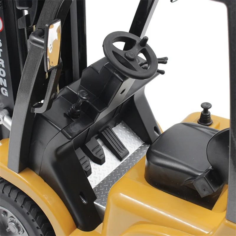 Mudsterz™ RC Mega Forklift